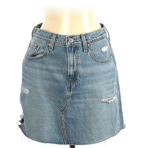 Vintage Levi’s Light Blue Denim Skirt